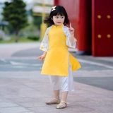 ao-dai-cach-tan-be-gai-tay-phoi-voan-theu-noi-bat-mamla