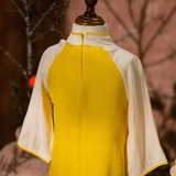 ao-dai-vang-be-trai-be-gai-theu-tet-chat-dui-phoi-lua-van-may-mem-mat-tham-hut-t