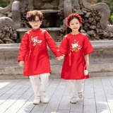 ao-dai-be-trai-theu-ket-ruy-bang-thu-cong-chim-yen-vai-taffeta-giu-form-tot-mac-