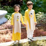 ao-dai-doi-be-trai-be-gai-mac-cap-vai-nhung-tex-mem-in-hinh-tet-mamla