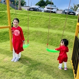 ao-dai-doi-be-trai-be-gai-mac-cap-theu-hinh-long-phuong-chat-gam-han-mem-mau-do-