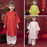 ao-dai-truyen-thong-be-gai-chat-lua-in-hoa-noi-mem-mat-set-ao-kem-quan-lua-va-bo