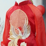 ao-dai-cach-tan-chim-cong-sieu-hot-cho-be-gai-ao-kem-chan-vay-voan-mamla