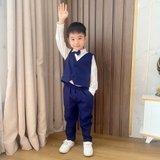 set-4-chi-tiet-vest-gom-gile-ao-so-mi-trang-quan-va-no-cho-be-trai-mamla
