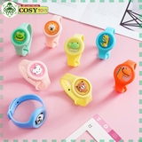 Đồng hồ tinh dầu đuổi muỗi bằng dây nhựa an toàn và nhiều mẫu mã cho bé