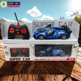 Đồ chơi xe thể thao xanh-đỏ có điều khiển 4 chiều và hai mở cánh bên hông xe cho bé