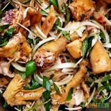 Gà Hấp Lá Chanh Chặt Bóp