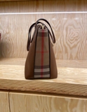 Túi tote Burberry house check