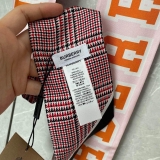 Khăn lụa Burberry 80375241