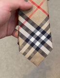 Cà vạt Burberry