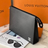 Clutch Louis Vuitton Voyage Taigar