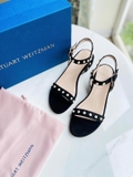 Sandal Stuart Weitzman ngọc trai