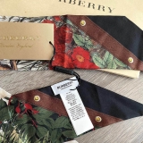 Khăn Burberry