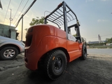 XE NÂNG 4 - 5 TẤN CHẠY DẦU