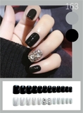 Nail Tay 08