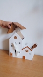 Nhà gỗ đôi để khăn giấy và điều khiển ...