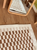 Thảm caro nâu