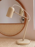 Đèn bàn IKEA 02