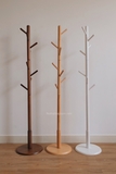Cây treo đồ gỗ 02
