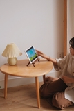 Giá đỡ ipad 02 - hình ghế