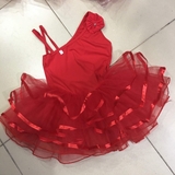 Váy múa lệch vai đỏ
