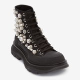 Alexander McQueen Boot 'Hoa Ngọc Trai'