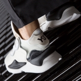 Y-3 Kaiwa 'Núi Phú Sỹ'