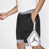 Quần short Jordan Diamond (form Âu)