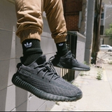 Yeezy 350 V2 'Black Non-Reflective'