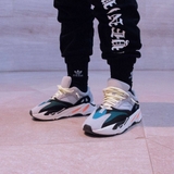Yeezy Boost 700 OG 'Sóng'