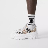 Burberry Chunky Sneaker Layer 'Cổ Điển'