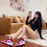 Jordan 1 Mid 'Chicago'