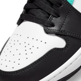 Jordan 1 Mid 'Ngọc Lục Bảo'