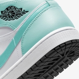Jordan 1 Mid 'Ngọc Lục Bảo'