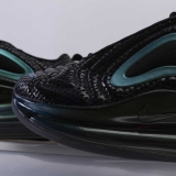 Air Max 720 'Vòng Xoáy Thời Gian'
