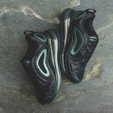 Air Max 720 'Vòng Xoáy Thời Gian'