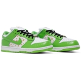 Supreme x Nike Dunk Low 'Diệp Lục'
