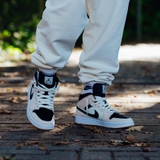 Jordan 1 Mid 'Nude'