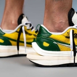 Sacai x Nike VaporWaffle 'Hoa Vàng Cỏ Xanh'