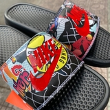Nike Cartoon Chữ Đỏ