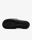 Nike Victori One - Pattern Chữ Just Do It (JDI)