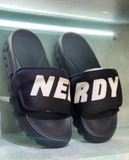 NERDY D3 - Đen Quai Dán Rich Bread