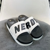 Nerdy D9 - Trắng Đen