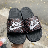 Nike Hoa Nhí