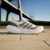 ADIDAS Ultraboost Light - NAM