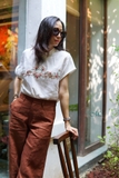 Áo linen thêu tay cổ lọ AMMY - MaxMessi