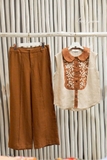 Áo linen phối 2 màu thêu tay PIN- MaxMessi