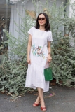 G103 Đầm maxi đuôi cá linen SHAKIRA thêu tay cành hoa lá chim