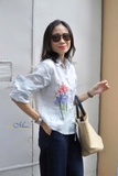 A261 Áo sơ mi linen cột dây 1 bên CALLA thêu tay hoa loa kèn