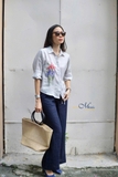A261 Áo sơ mi linen cột dây 1 bên CALLA thêu tay hoa loa kèn